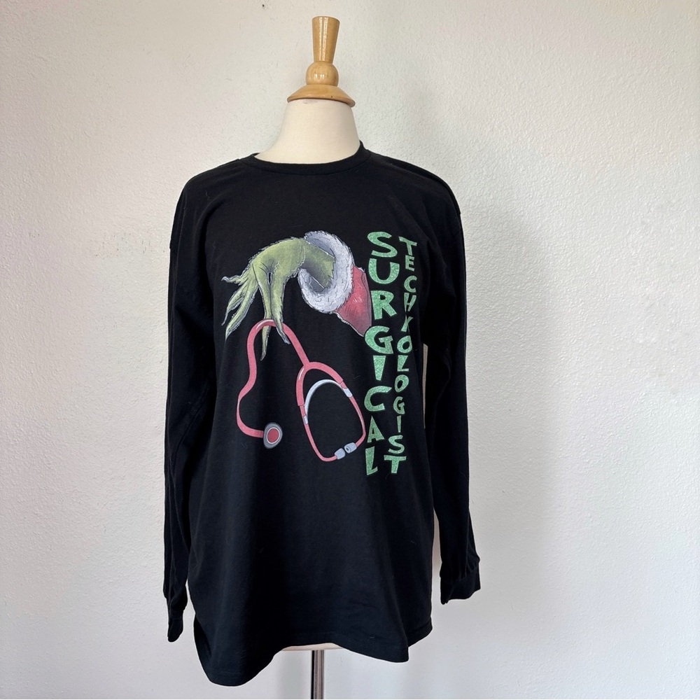 Black Surgical Technologist Grinch Graphic Long Sleeve T-Shirt